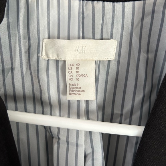 H&M black fitted blazer - Picture 4 of 5